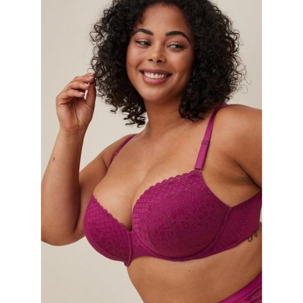 Torrid Perfect T-shirt Push-up bra Boysenberry Size 42 DD